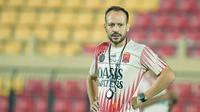 Kelakar Pelatih Persijap yang Ngebet Tumbangkan Bhayangkara FC: Sampai Ingin Ikut Bermain!