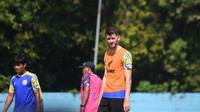 Arema FC Siap Curi Poin di Markas Malut United Meski Krisis Pemain